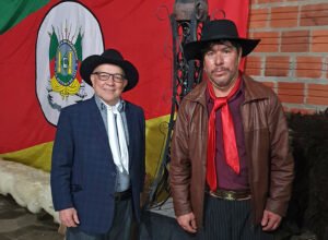 Moacir Cardoso é o Guardião da Chama Crioula de Canela