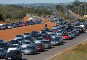 Redução de mortes no trânsito mobiliza especialistas em Brasília