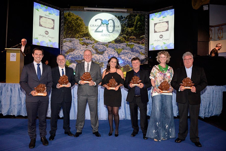 Convention comemora 20 anos com homenagens e agradecimentos