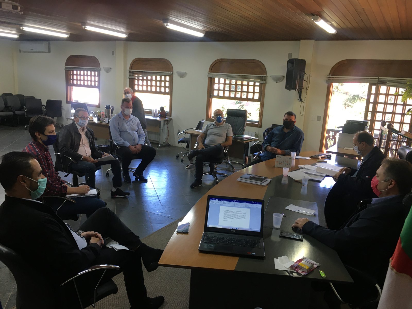 Prefeitos reunidos para tratar da prevenção ao Coronavirus