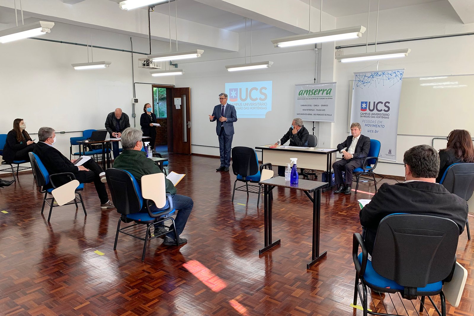 Amserra fez reunião presencial, na UCS