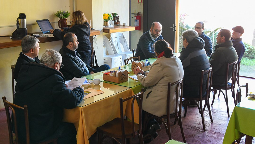 Prefeitos se reúnem em Picada Café