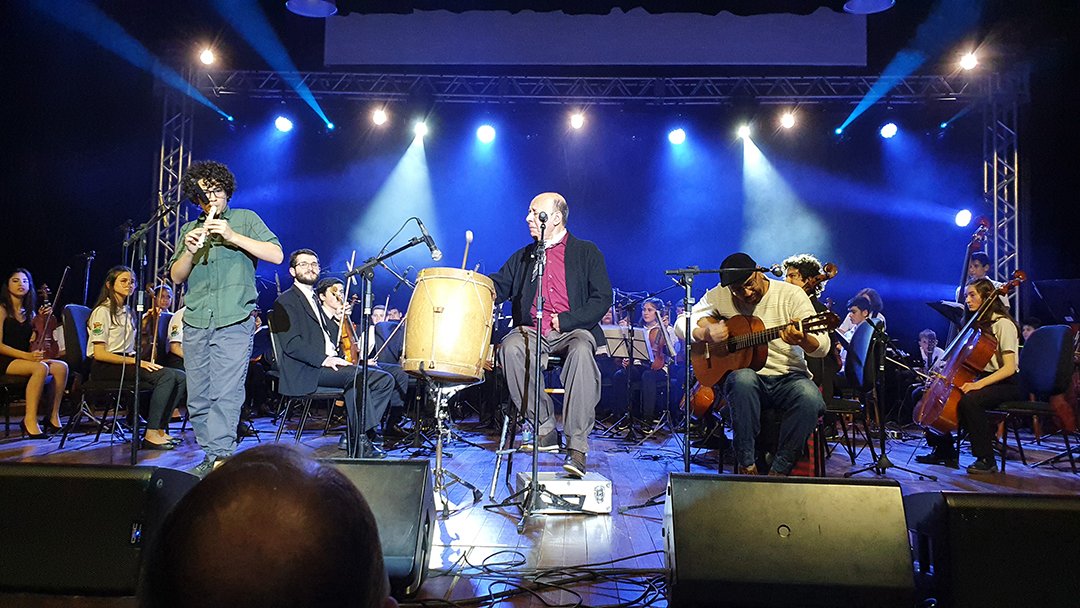 Três Coroas promoveu noite memorável nos 30 anos do Centro de Cultura