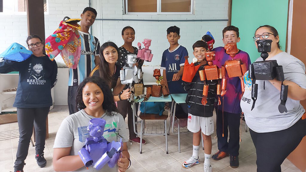 Projeto reciCRIATIVIDADE encerra  o ano com muitas oficinas concluídas no Centro Social Padre Franco