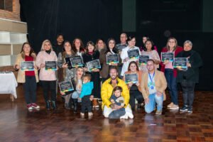 Centro Social Padre Franco e Instituto Cidades Invisíveis entregam certificados do curso Integra Perifa – Curso de Informática para adultos