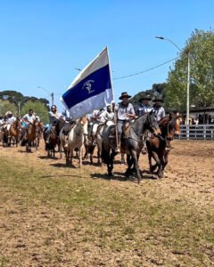 Festejos Farroupilhas do CTG Querência contou com manifestações da tradição gaúcha