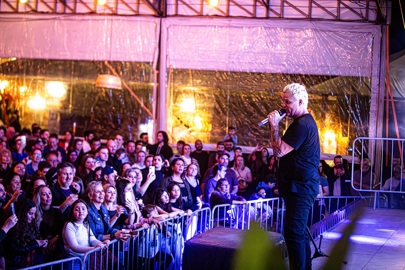 Temporada de Inverno em Canela, que segue até dia 10, lotou Praça João Corrêa com shows no fim de semana