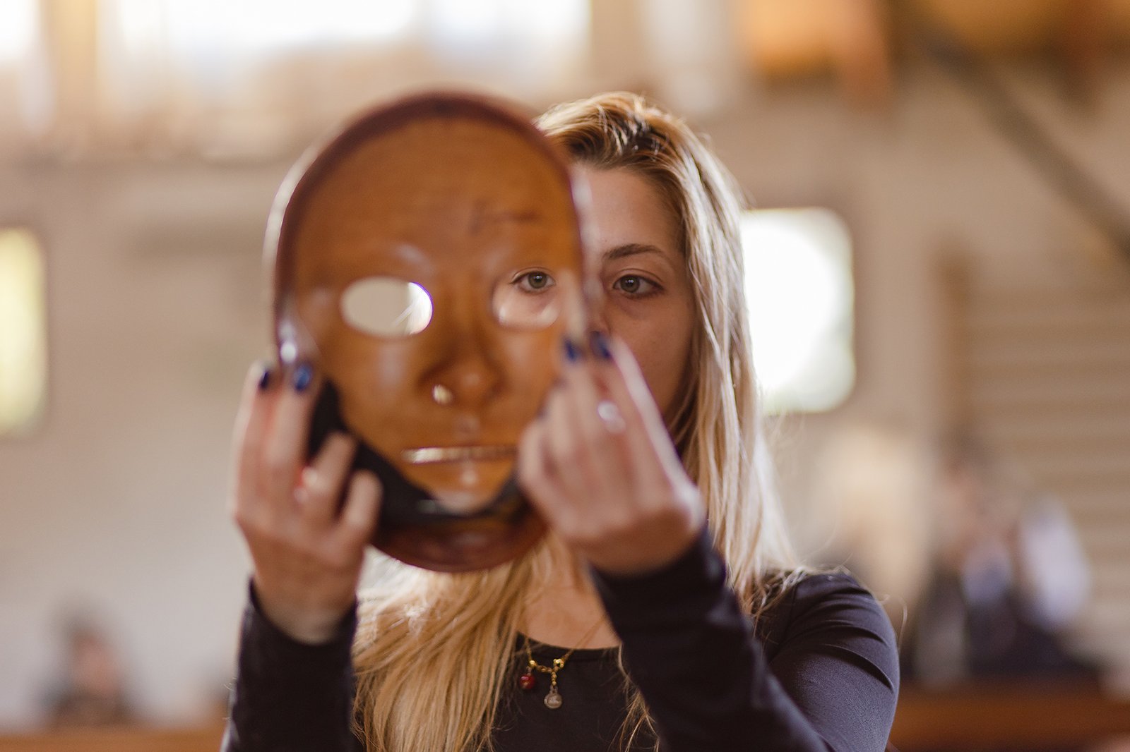 Curso intensivo de máscaras reúne artistas e promove imersão cênica