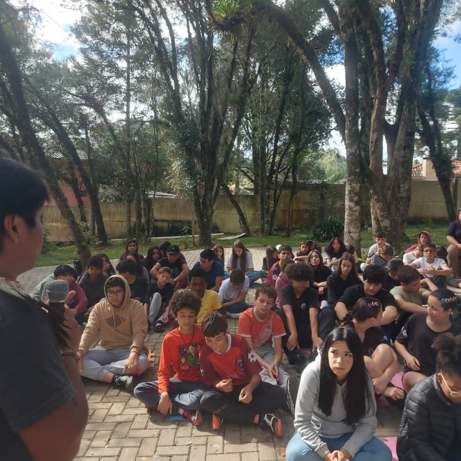 Bonecos Contam Histórias contemplou temática indígena  e terá continuidade no segundo semestre