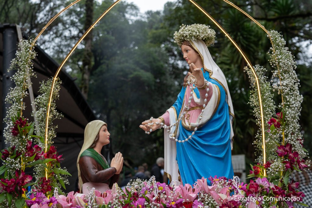 Novena marca sequência da programação de Caravaggio em Canela