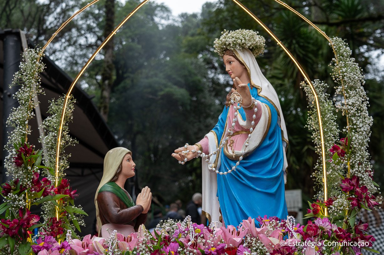 Novena marca sequência da programação de Caravaggio em Canela